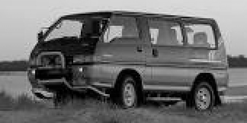 Mitsubishi Delica 1980 Minivan II 1.4 MANUAL (80 CV)