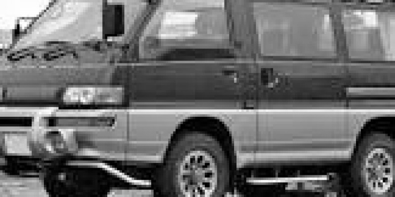 Mitsubishi Delica 1981 Van II 1.4 MANUAL (80 CV)