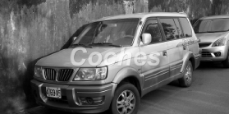 Mitsubishi Freeca 1998 Minivan I 1.6 AUTOMATICO (98 CV)