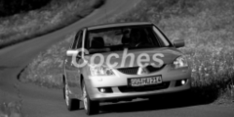 Mitsubishi Lancer 2003 Sedan IX 1.8 CVT (114 CV)