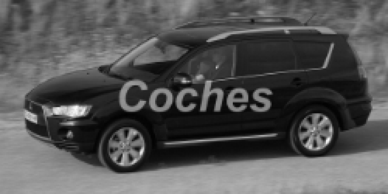 Mitsubishi Outlander 2012 SUV 5-Puertas II Restyling 2.3d MANUAL (177 CV)