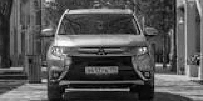 Mitsubishi Outlander 2017 SUV 5-Puertas III Restyling 2 2.4 CVT (167 CV)