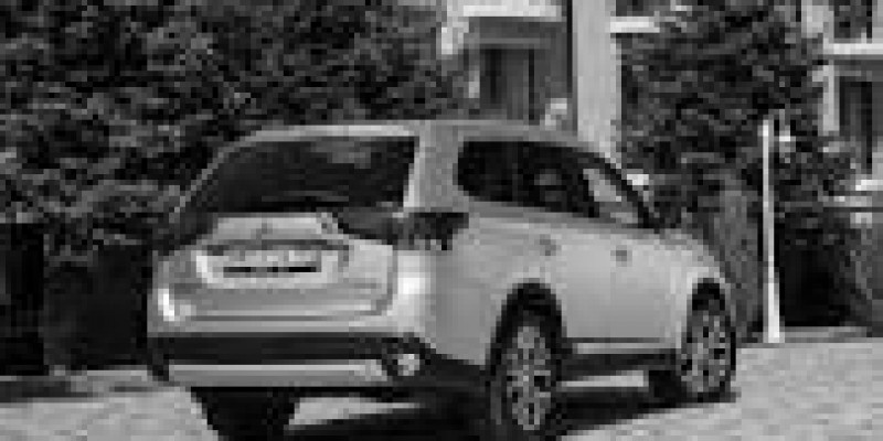 Mitsubishi Outlander 2018 SUV 5-Puertas III Restyling 2 2.4 CVT (167 CV)