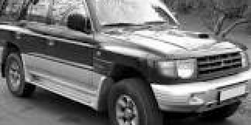 Mitsubishi Pajero 1998 SUV 5-Puertas II Restyling 2.4 AUTOMATICO (112 CV) 4WD