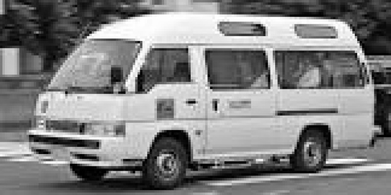 Nissan Caravan 1998 Minivan III (E24) 3.2d AUTOMATICO (100 CV) 4WD