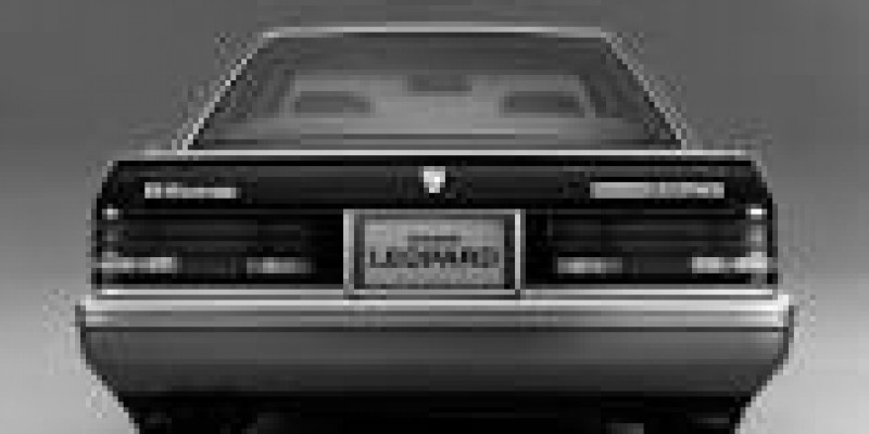 Nissan Leopard 1981 Sedan Hardtop I (F30) 2.8 AUTOMATICO (145 CV)