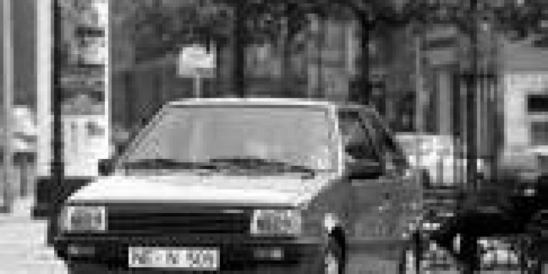 Nissan Micra 1990 Hatchback 3-Puertas I (K10) 1.2 MANUAL (60 CV)