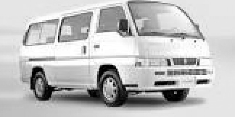 Nissan Urvan 1986 Van III (E24) 2.4 MANUAL (101 CV)