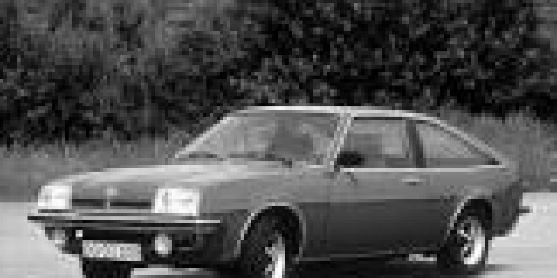 Opel Manta 1987 Coupe B 2.0 MANUAL (110 CV)