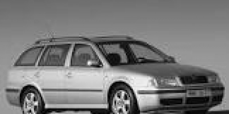 Skoda Octavia 2000 Liftback I (A4) Restyling 1.6 MANUAL (100 CV)