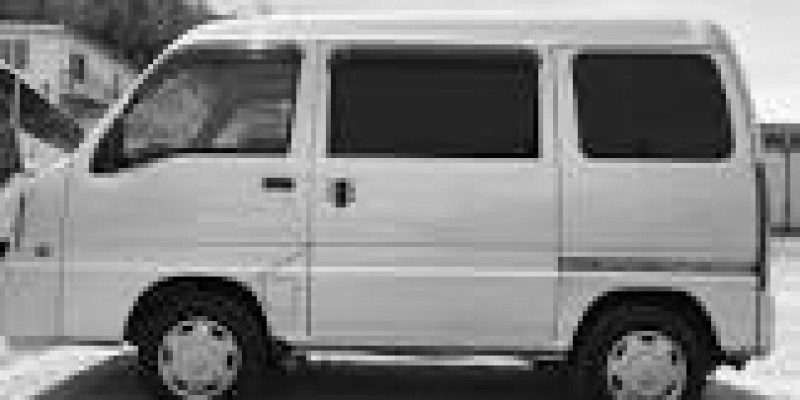 Subaru Sambar 2010 Microvan Sambar 0.7 MANUAL (58 CV)