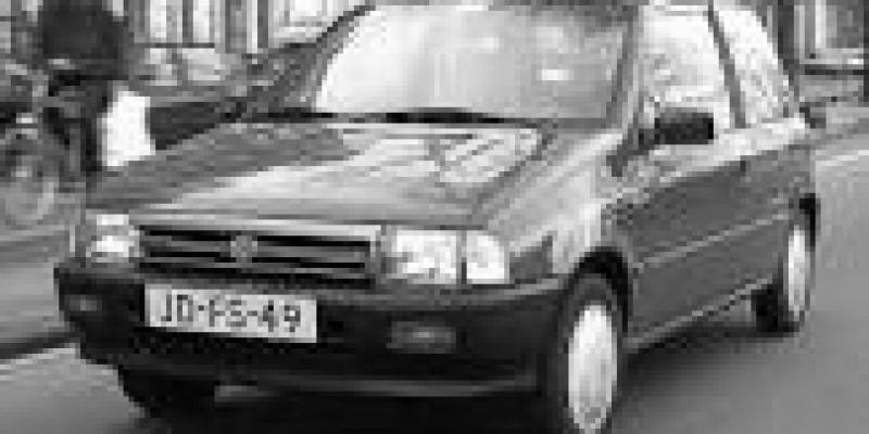 Suzuki Alto 2004 Hatchback 3-Puertas V 0.7 MANUAL (54 CV)