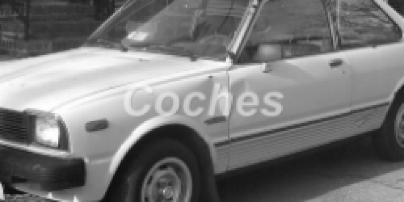 Toyota Corolla II 1981 Hatchback 3-Puertas I (L10) 1.5 AUTOMATICO (60 CV)