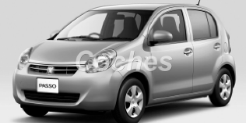 Toyota Passo 2015 Hatchback 5-Puertas II (C30) 1.3 CVT (95 CV)