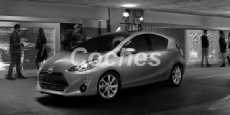 Toyota Prius C 2019 Hatchback 5-Puertas I Restyling 1.5hyb AUTOMATICO (73 CV)